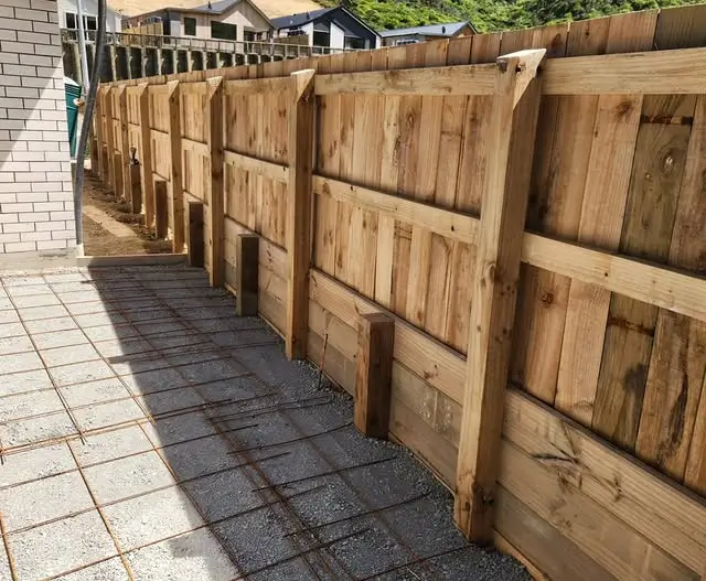 Builders Levin delivers reliable Fencing Levin solutions with custom gates built for security and style.